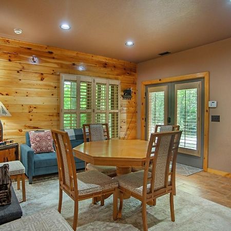Iron Mountain Lodge - Beautiful Cabin With Forest & Mountain Views! Butler Extérieur photo