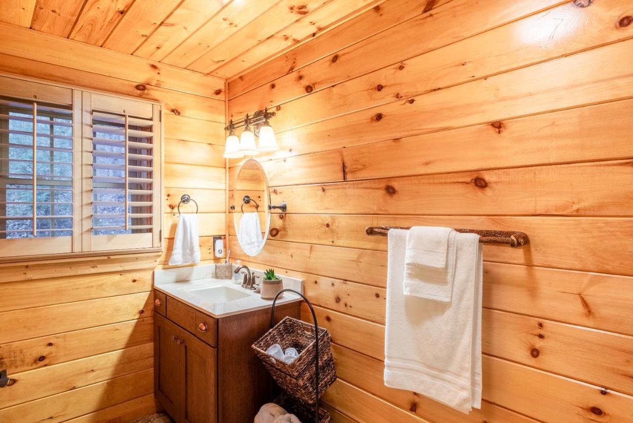Iron Mountain Lodge - Beautiful Cabin With Forest & Mountain Views! Butler Extérieur photo